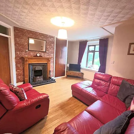Ardaravan Townhouse, By Wild Atlantic Wanderer Holiday home Buncrana