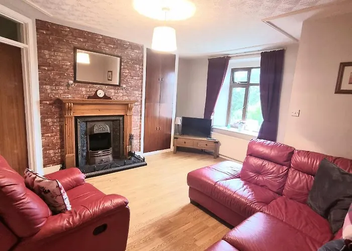 Ardaravan Townhouse, By Wild Atlantic Wanderer Сasa de vacaciones